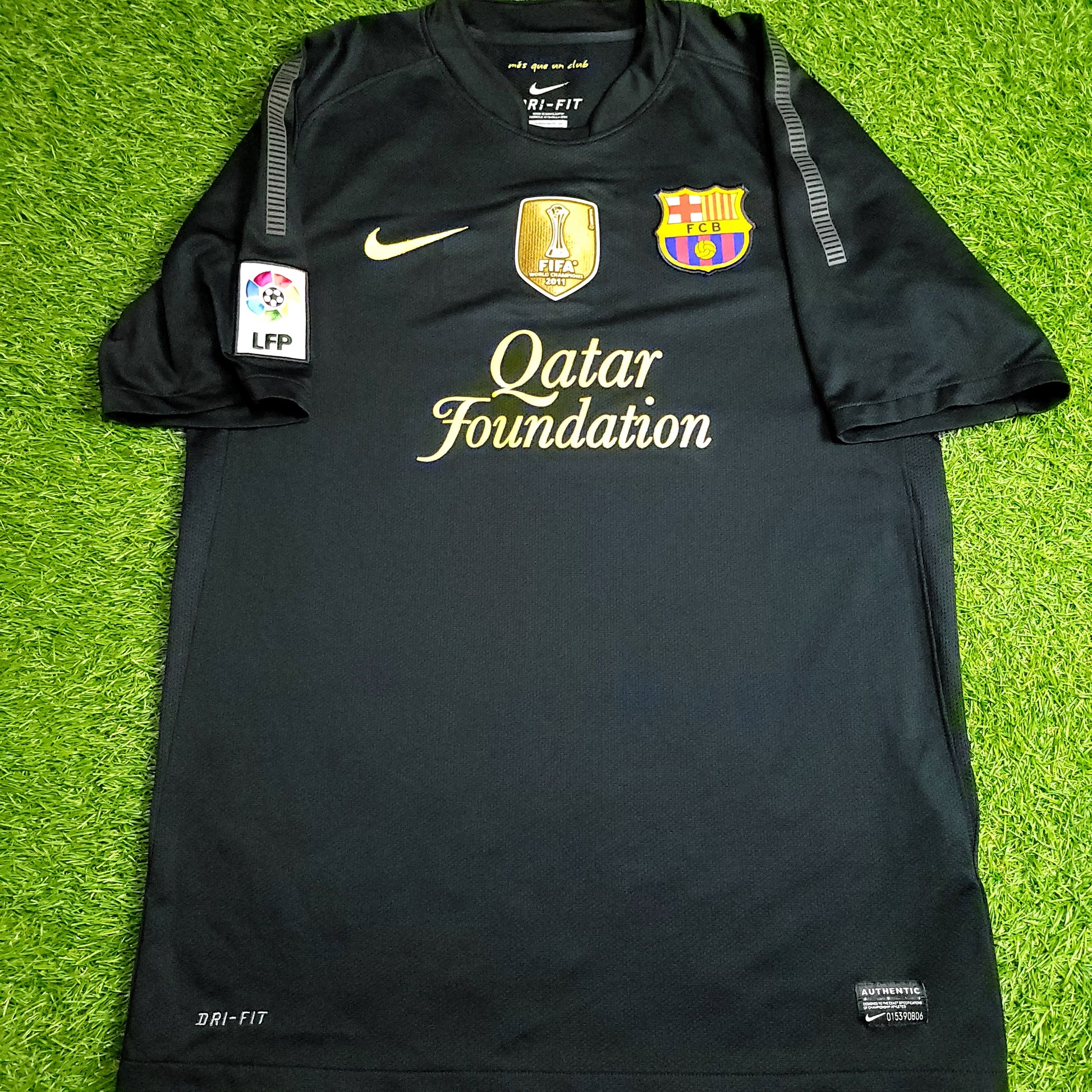 Messi Barcelona 2011 2012 Away Soccer Jersey M SKU# 419880-010 - ForeverSoccerJerseys