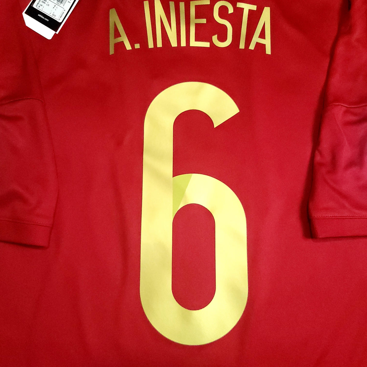 Iniesta Spain 2014 WORLD CUP Soccer Jersey BNWT L SKU# G85279