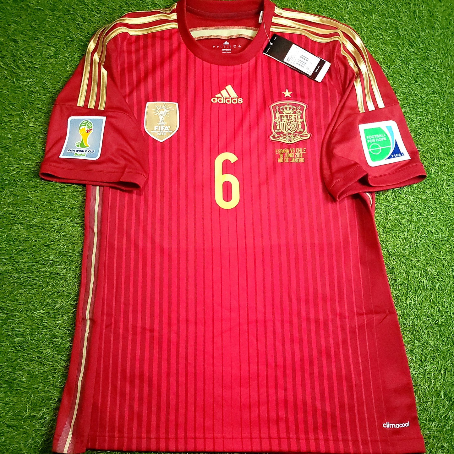 Iniesta Spain 2014 WORLD CUP Soccer Jersey BNWT L SKU# G85279