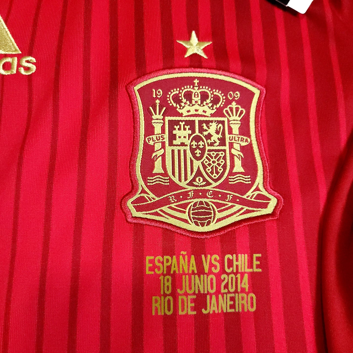 Iniesta Spain 2014 WORLD CUP Soccer Jersey BNWT L SKU# G85279