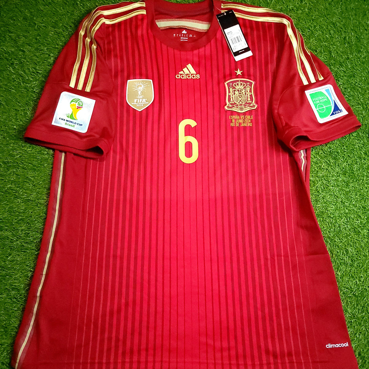 Iniesta Spain 2014 WORLD CUP Soccer Jersey BNWT XL SKU# G85279