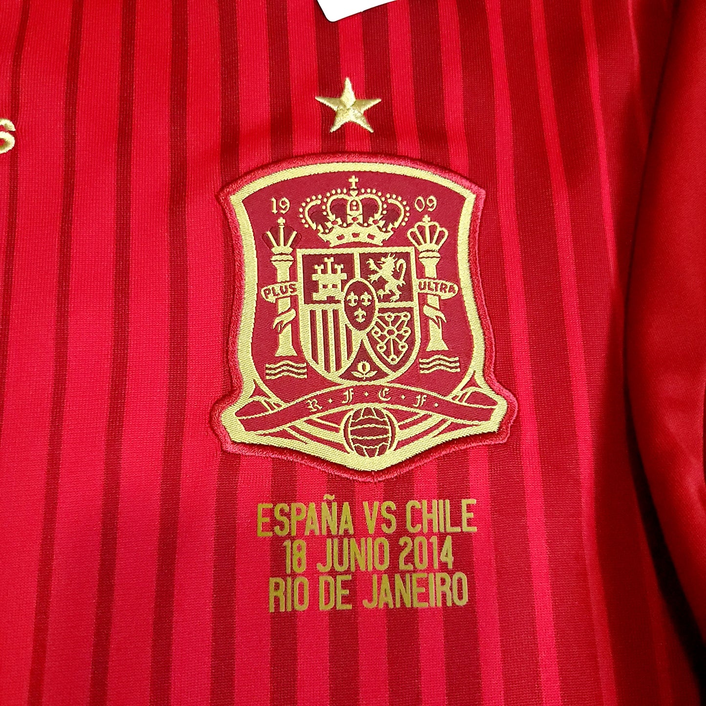 Iniesta Spain 2014 WORLD CUP Soccer Jersey BNWT XL SKU# G85279