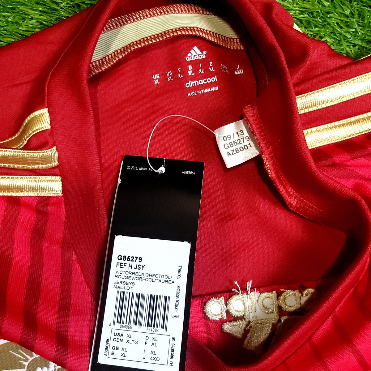 Iniesta Spain 2014 WORLD CUP Soccer Jersey BNWT XL SKU# G85279