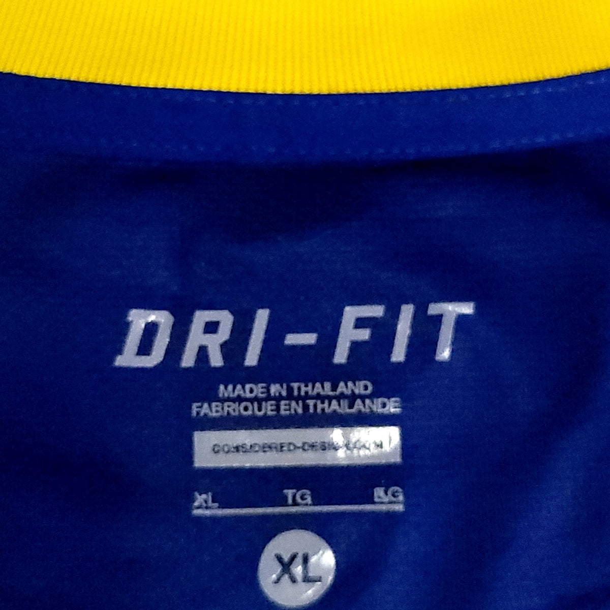 Messi Barcelona 2010 2011 Home Soccer Jersey XL SKU# 382354-488