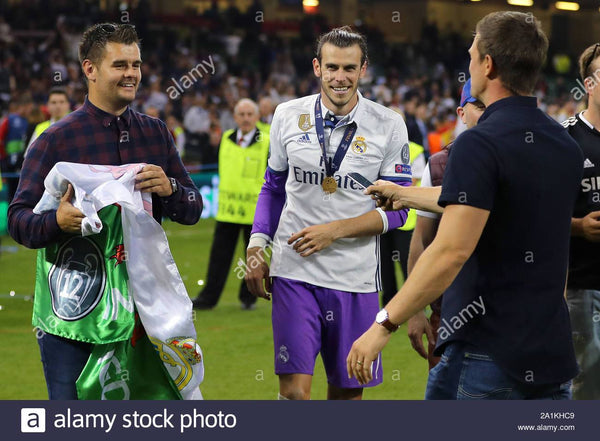 Bale Real Madrid 2016 2017 Home Long Sleeve UEFA Soccer Jersey Shirt M SKU# AI5184 Adidas