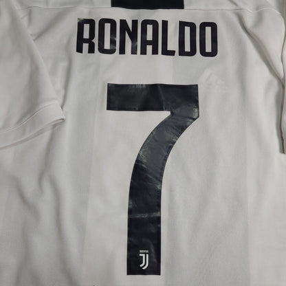 Cristiano Ronaldo Juventus 2018 2019 DEBUT Soccer Jersey Shirt L SKU CF3489 foreversoccerjerseys