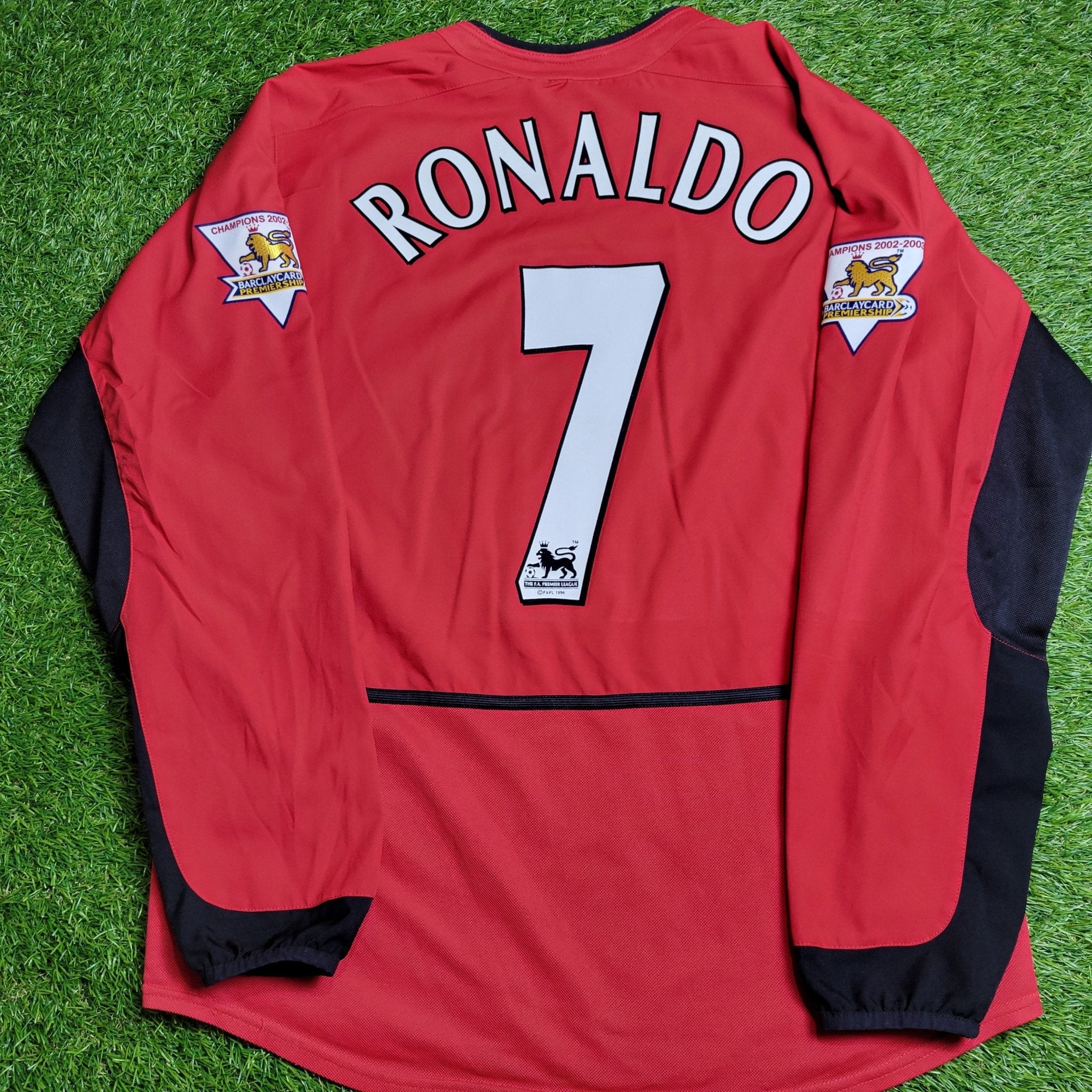 ウェア Manchester Utd 2004 CL RONALDO 7 + Patch Manchester Utd 2004 CL RONALDO 7 + Patch