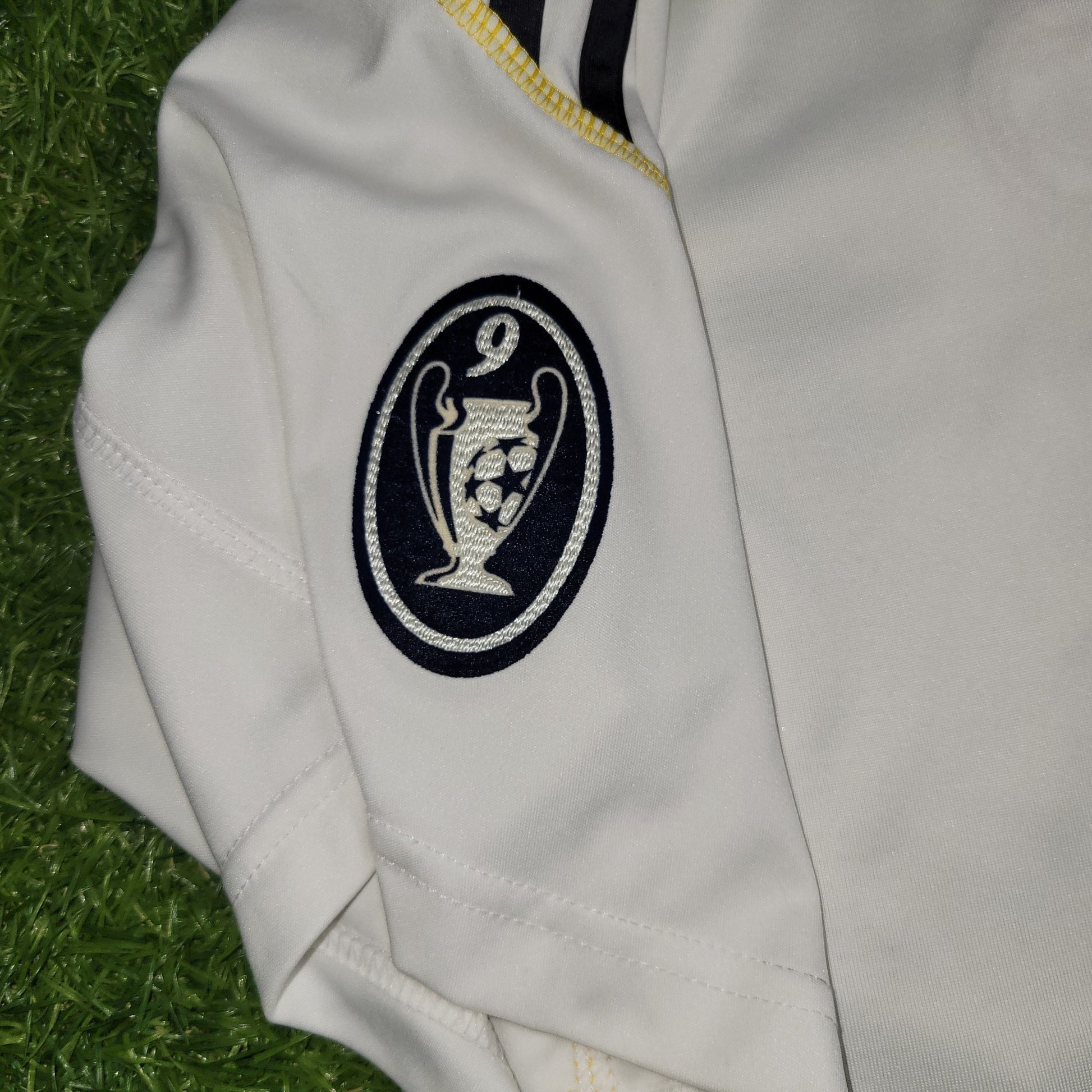 Cristiano Ronaldo Real Madrid 2009 2010 DEBUT SEASON UEFA Soccer Jersey Shirt L SKU E84340 Adidas
