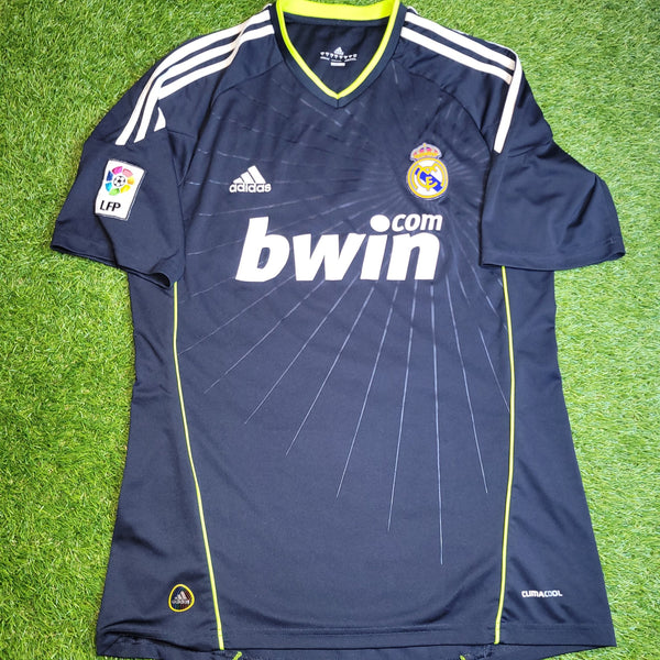 Cristiano Ronaldo Real Madrid 2010 2011 Away Soccer Jersey Shirt M SKU# P95985 Adidas