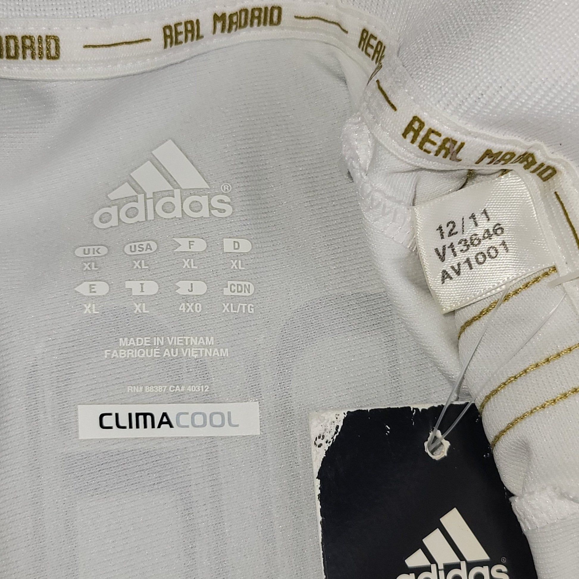 Cristiano Ronaldo Real Madrid 2011 2012 Jersey Shirt XL BNWT SKU# V13646 Adidas