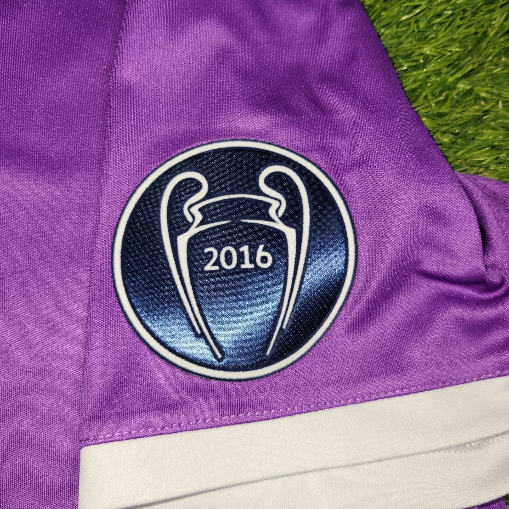 Cristiano Ronaldo Real Madrid 2016 2017 UEFA FINAL Away Soccer Jersey Shirt XL SKU AI5158 Adidas