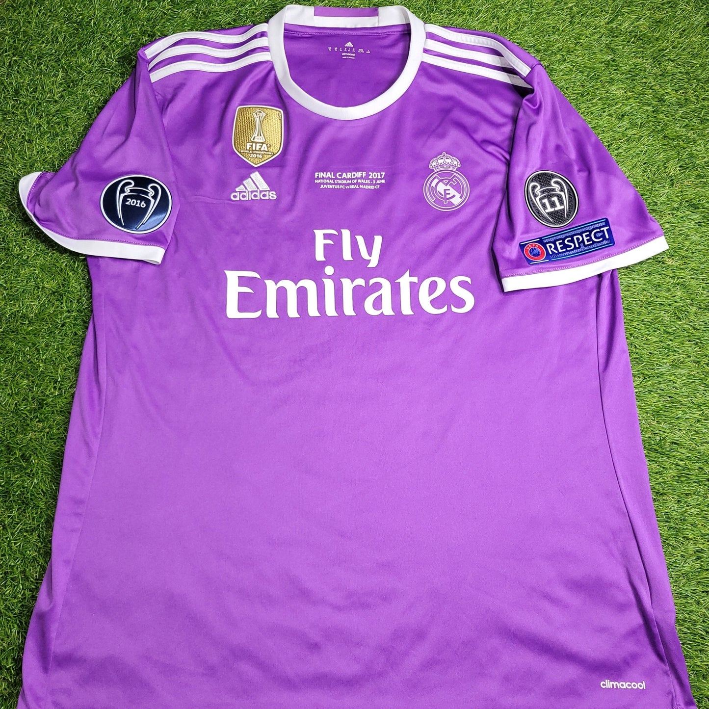Cristiano Ronaldo Real Madrid 2016 2017 UEFA FINAL Away Soccer Jersey Shirt XL SKU AI5158 Adidas