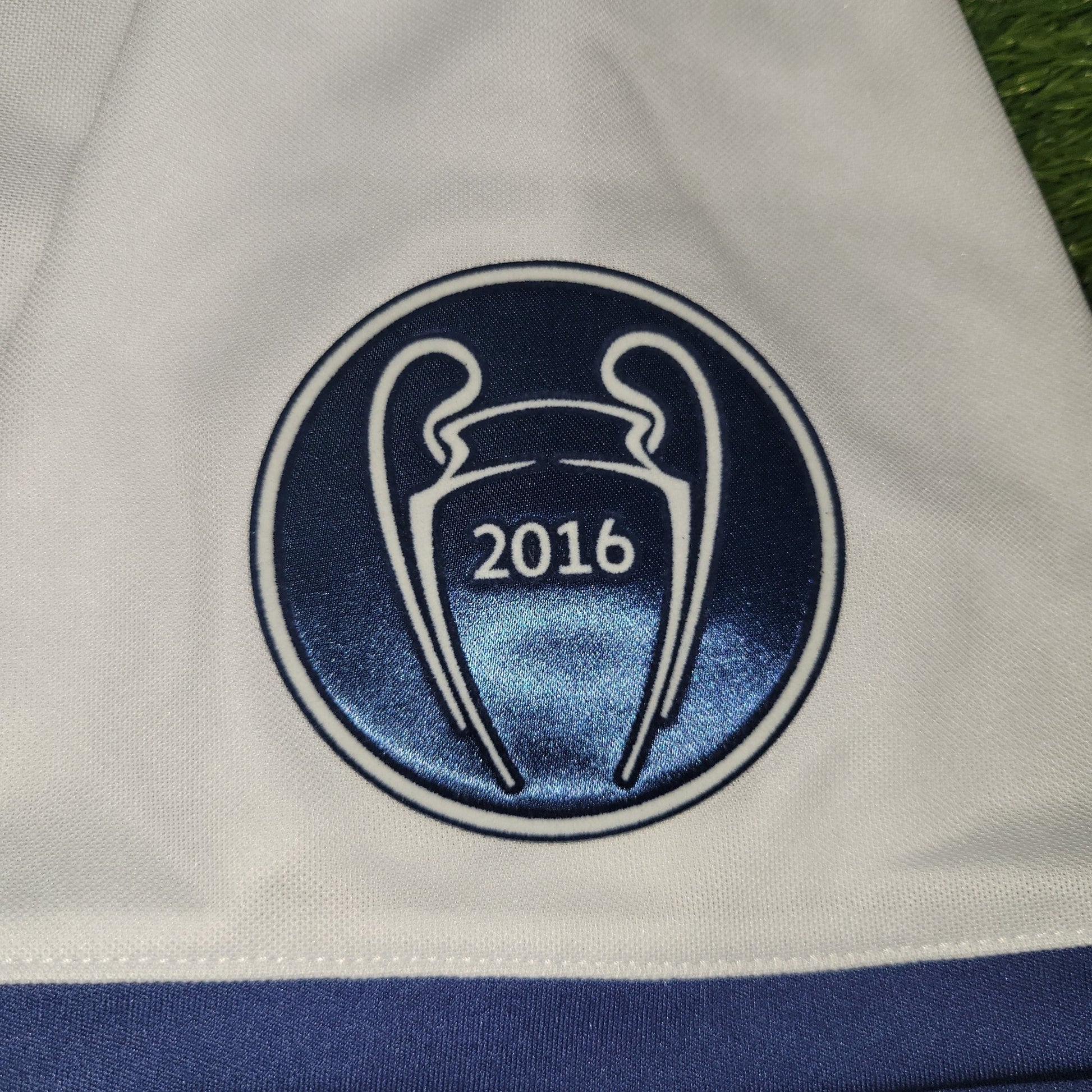 Cristiano Ronaldo Real Madrid 2016 2017 UEFA Home Soccer Jersey Shirt L SKU S94992 Adidas