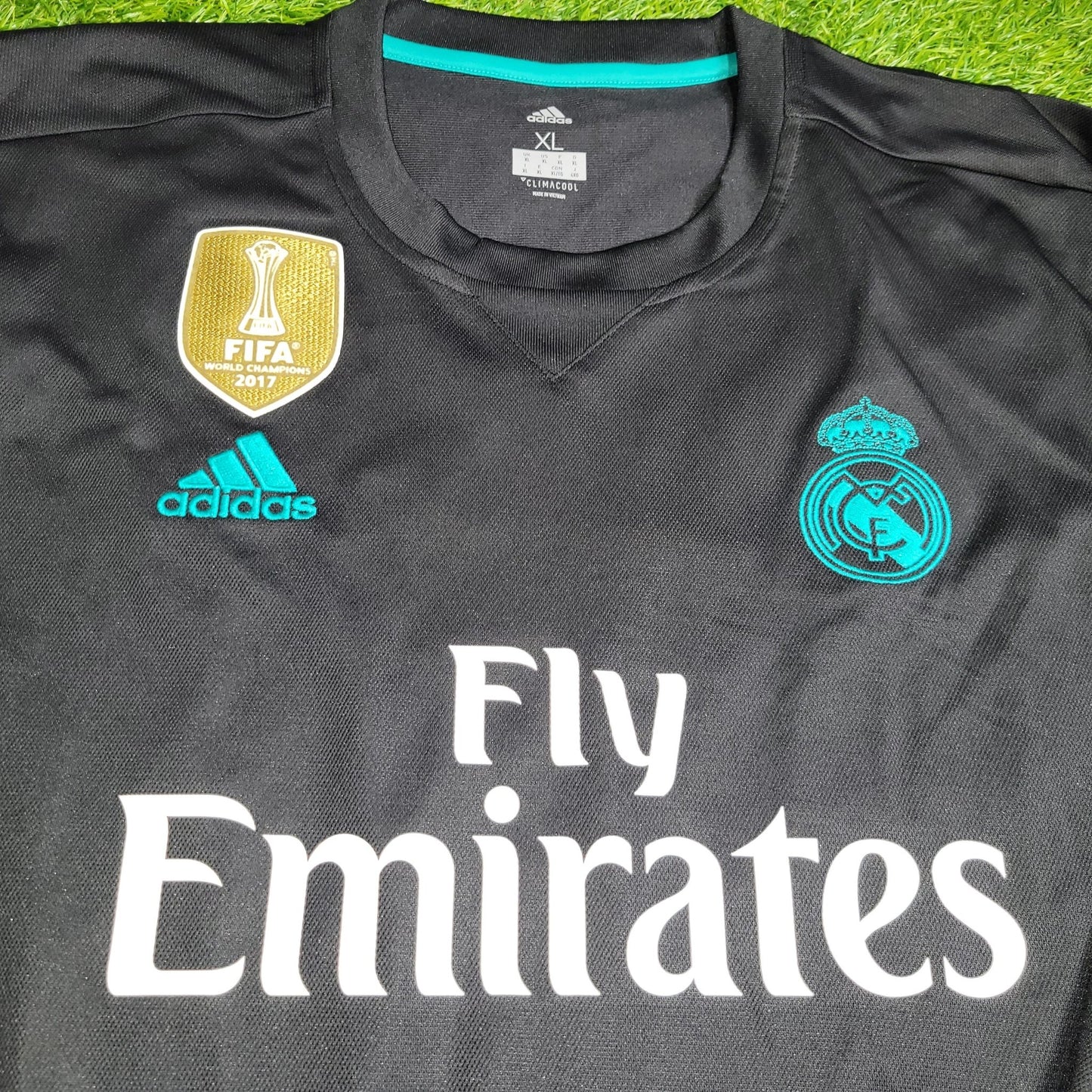 Cristiano Ronaldo Real Madrid 2017 2018 UEFA Long Sleeve Away Soccer Jersey Shirt XL SKU B31088 Adidas