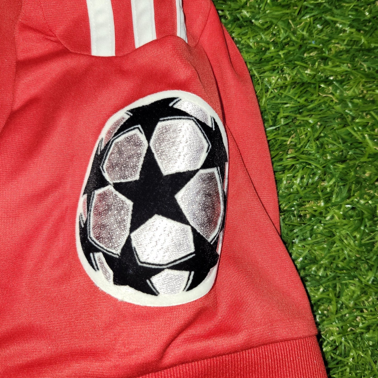Cristiano Ronaldo Real Madrid UEFA 2011 2012 Third Soccer Jersey Shirt M SKU# V13597 Adidas