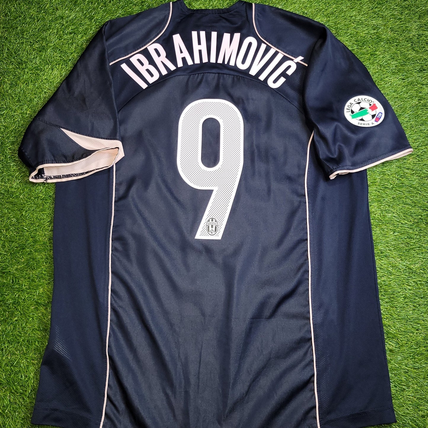 Ibrahimovic Juventus 2004 2005 Away Soccer Jersey Shirt L Nike