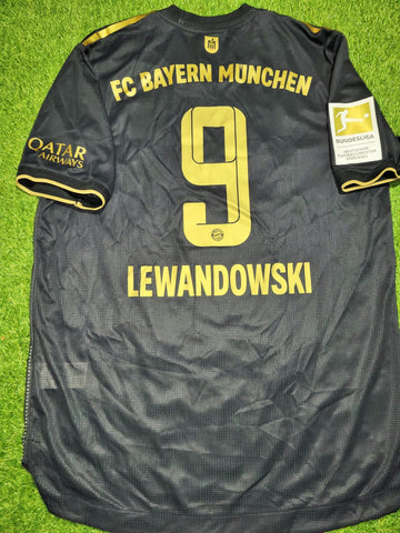 Lewandowski Bayern Munich 2021 2022 Away Soccer Jersey L SKU# GM5312 Adidas