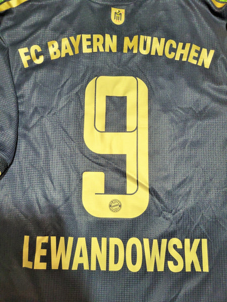 Lewandowski Bayern Munich 2021 2022 Away Soccer Jersey L SKU# GM5312 Adidas