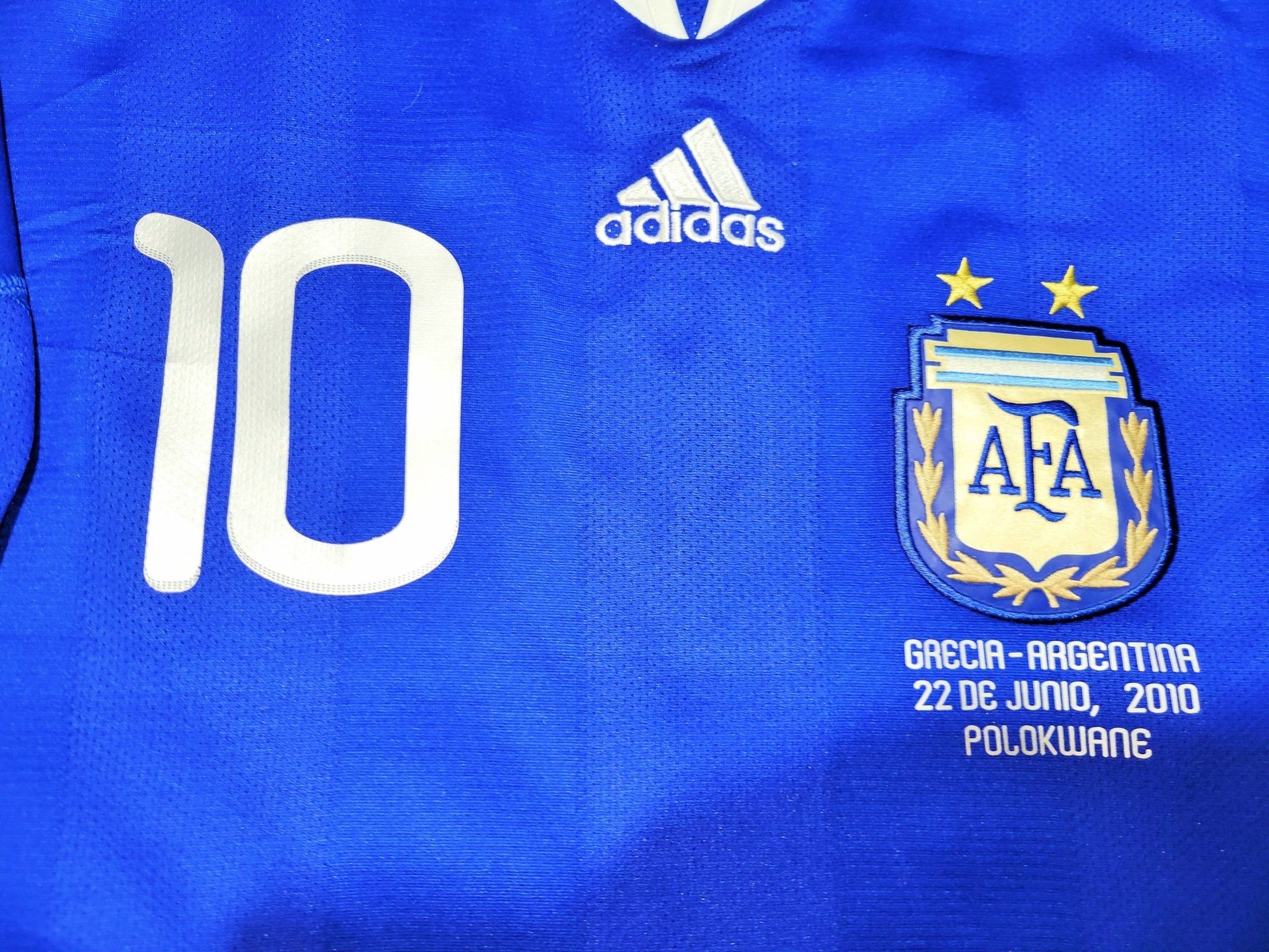 Messi Argentina 2010 WORLD CUP Away Soccer Jersey Shirt M SKU# P47053 AZB001 Adidas