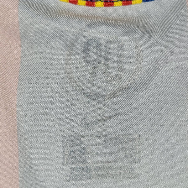 Messi Barcelona 2005 2006 Home Soccer Jersey Shirt L SKU# 195970 Nike