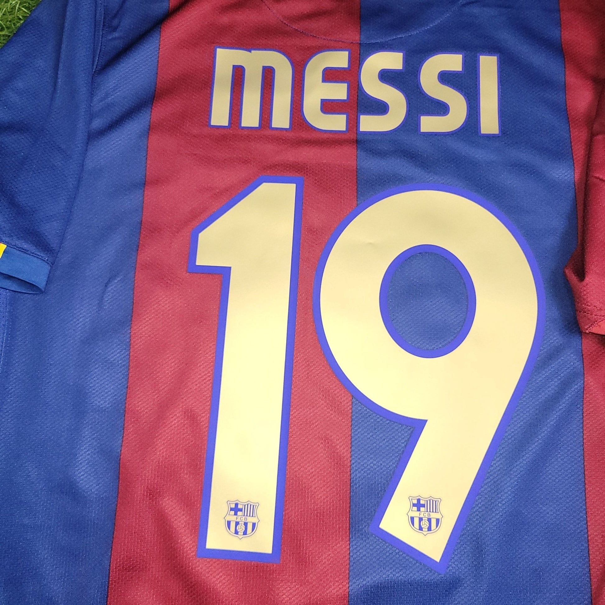 Messi Barcelona 2006 2007 Home Soccer Jersey Shirt M SKU F6AOM 146980 Nike