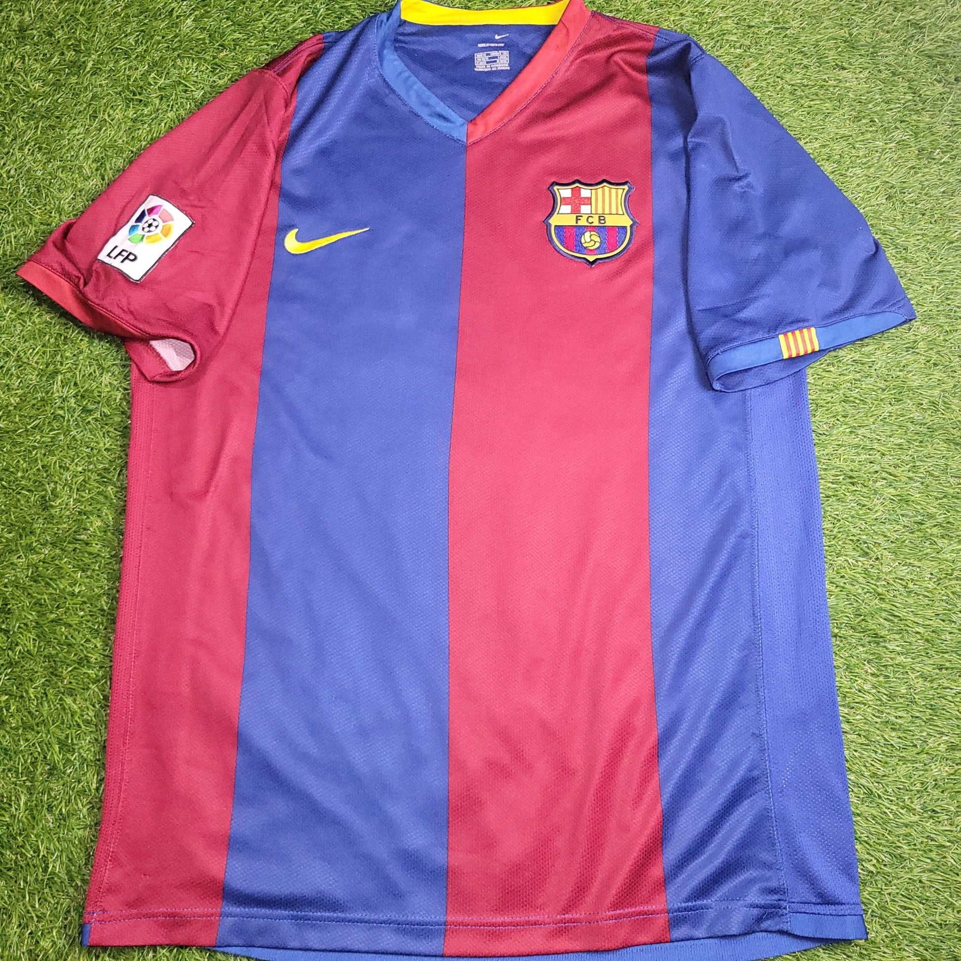 Messi Barcelona 2006 2007 Home Soccer Jersey Shirt M SKU F6AOM 146980 Nike