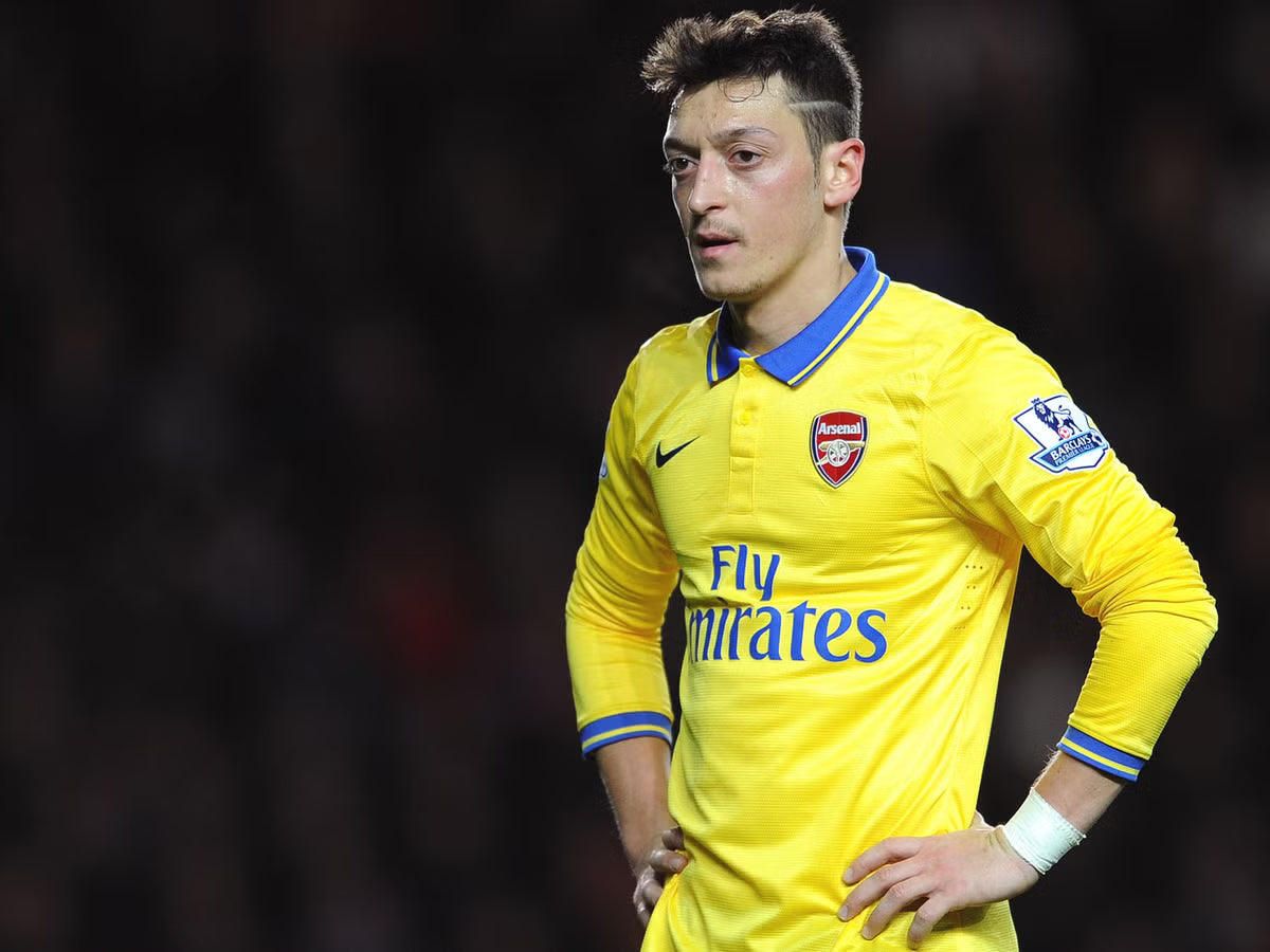Ozil Arsenal 2013 2014 Away Long Sleeve Soccer Jersey M SKU# 547942-750