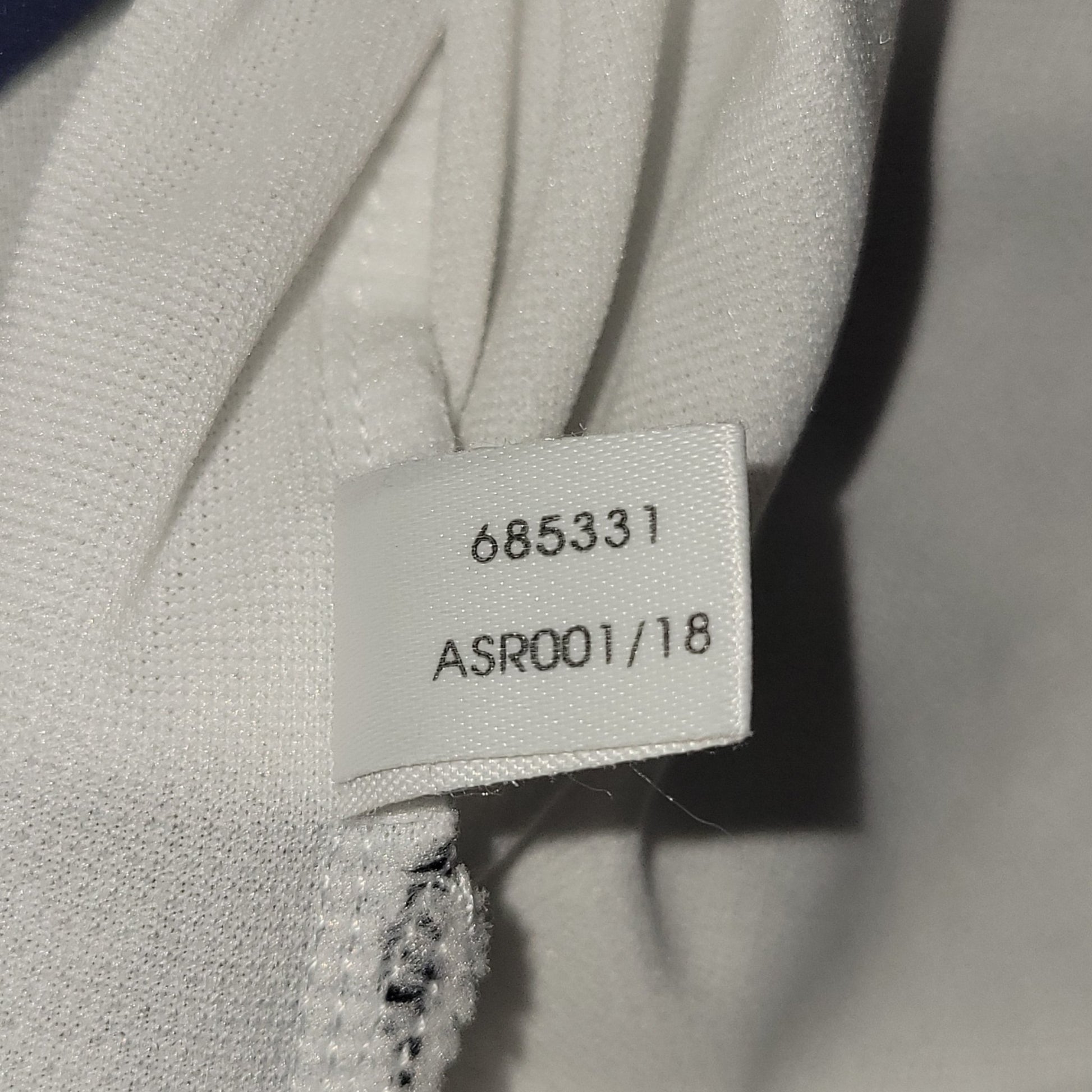 Raul Real Madrid 2000 2001 Soccer Jersey Shirt L SKU 685331 Adidas