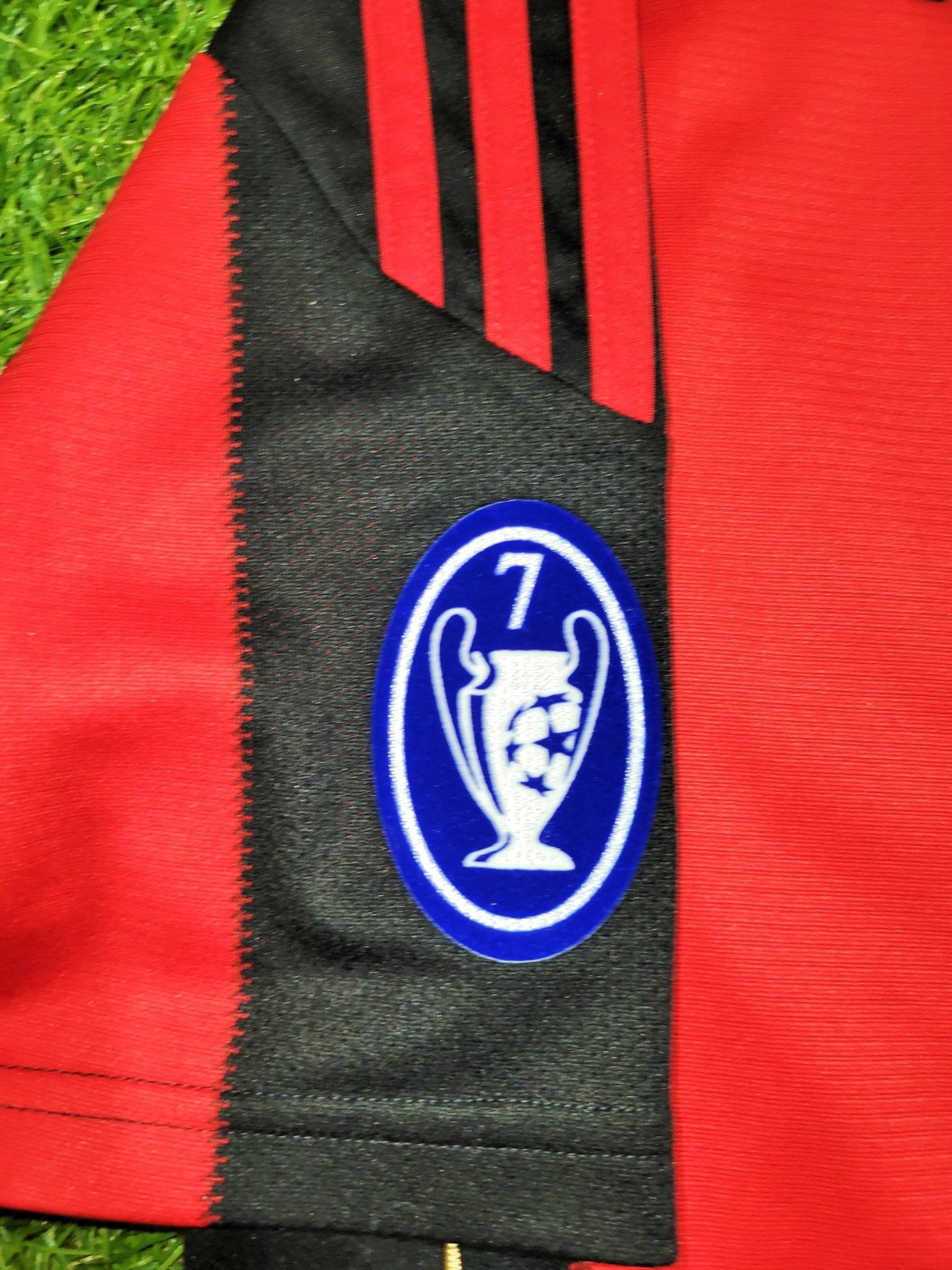 Ronaldinho AC Milan 2010 2011 Home Soccer Jersey Shirt XL SKU# P96288 Adidas