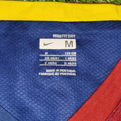 Ronaldinho Barcelona 2006 2007 Home Soccer Jersey Shirt M SKU# 146980 - 426 Nike