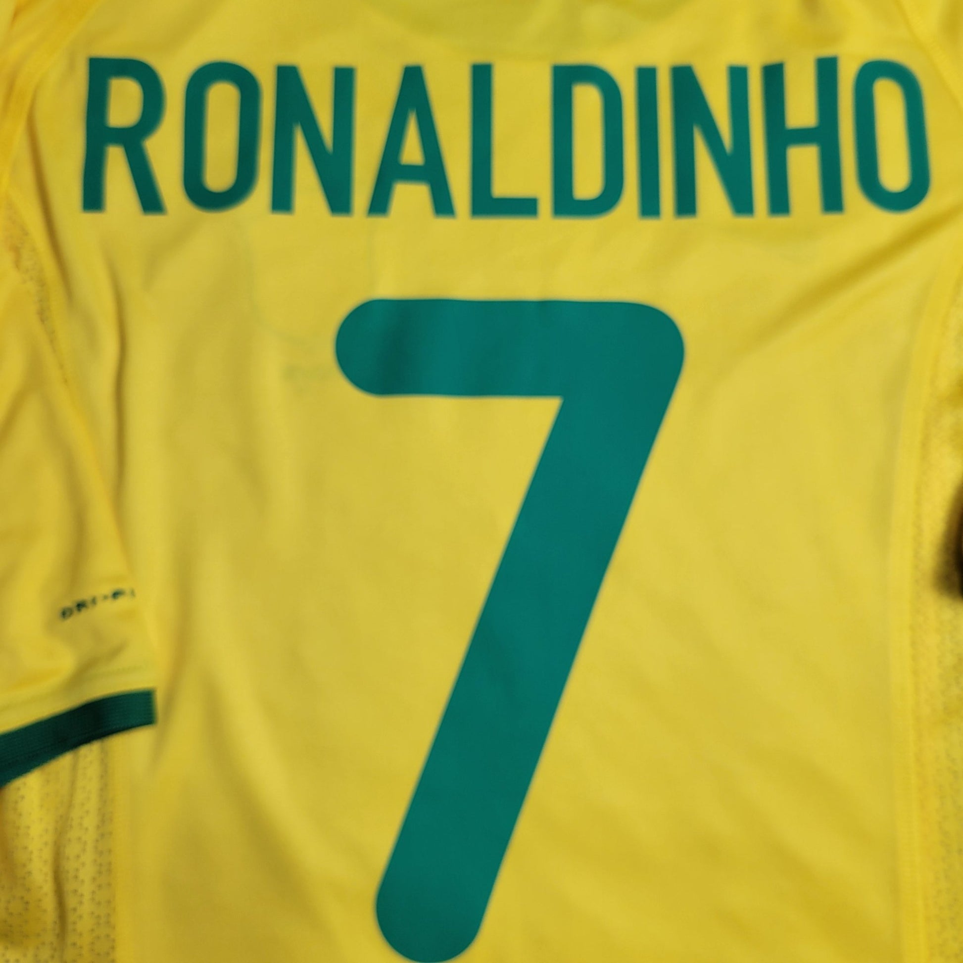 Ronaldinho Brazil 2000 Home Soccer Jersey Shirt BNWT M Nike