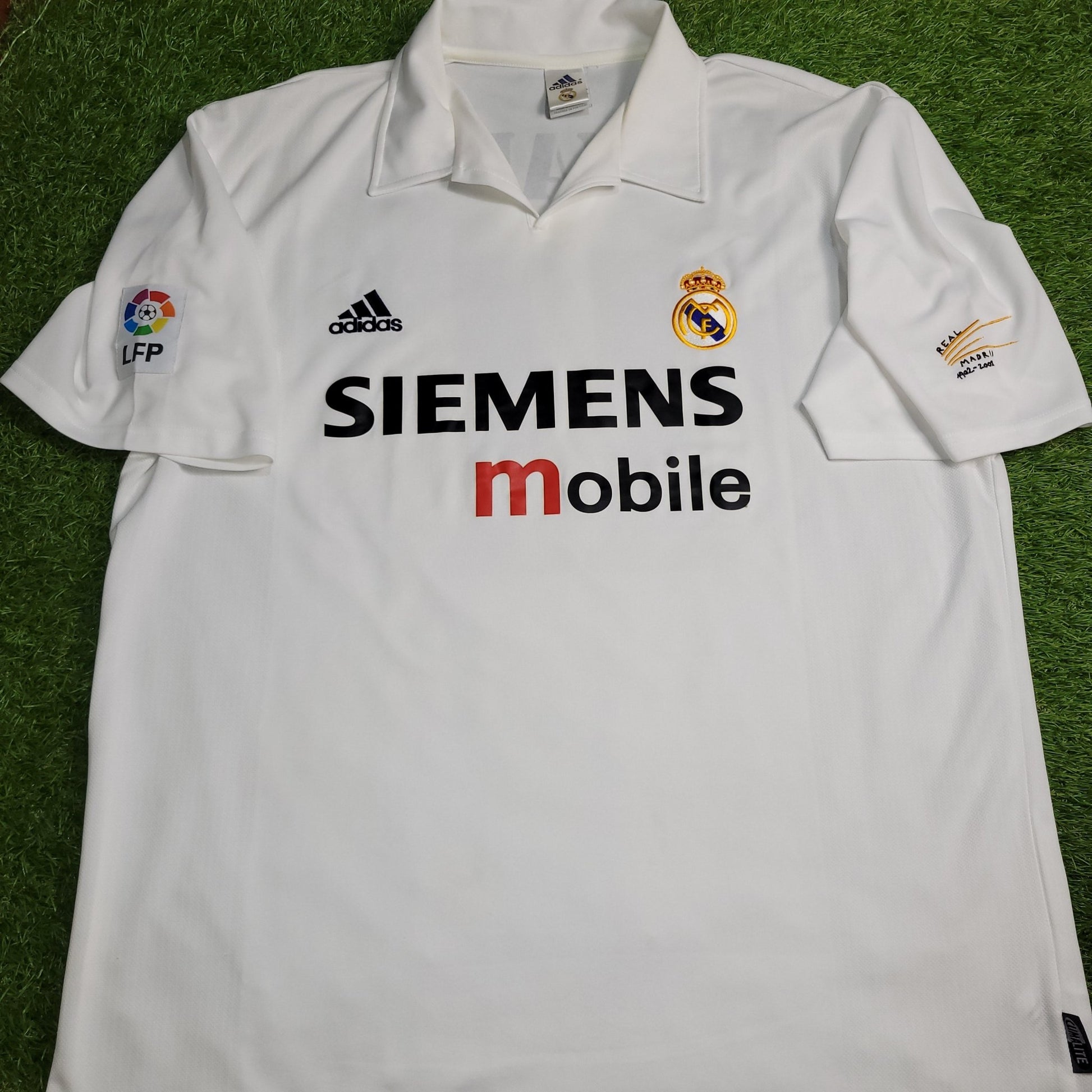 Ronaldo Real Madrid CENTENARY DEBUT SEASON 2002 2003 Home Soccer Jersey Shirt XL SKU# 156653 Adidas