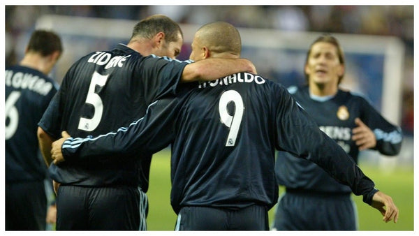 Zidane Real Madrid 2003 2004 Away Soccer Jersey Shirt L SKU# 021796 Adidas