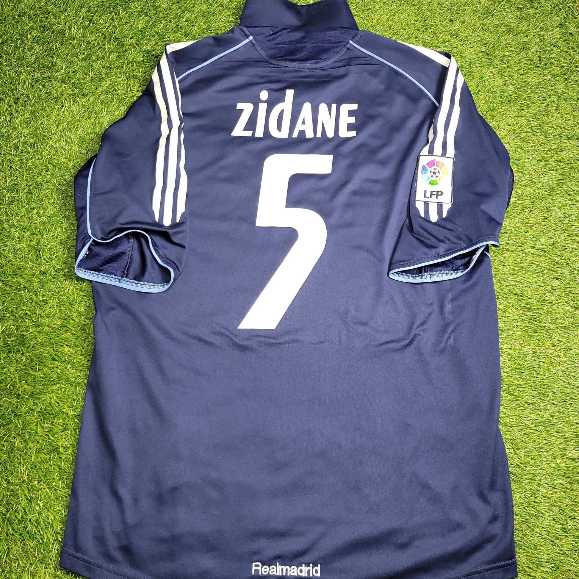maillot zidane real madrid 2005/2006 - france - taille M maillot zidane real madrid 2005/2006 - france - taille M