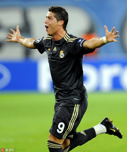 Cristiano Ronaldo Real Madrid 2009 2010 DEBUT SEASON Jersey Shirt L SKU# E84329 foreversoccerjerseys