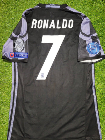 Cristiano Ronaldo Real Madrid 2016 2017 PLAYER ISSUE Third Jersey Shirt Camiseta M SKU# AI5138 Adidas