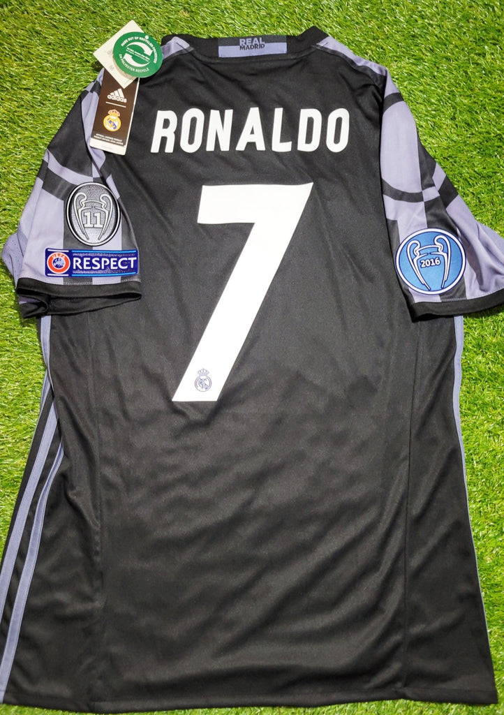 Cristiano Ronaldo Real Madrid 2016 2017 Third Jersey Shirt Camiseta BNWT M  SKU# AI5139