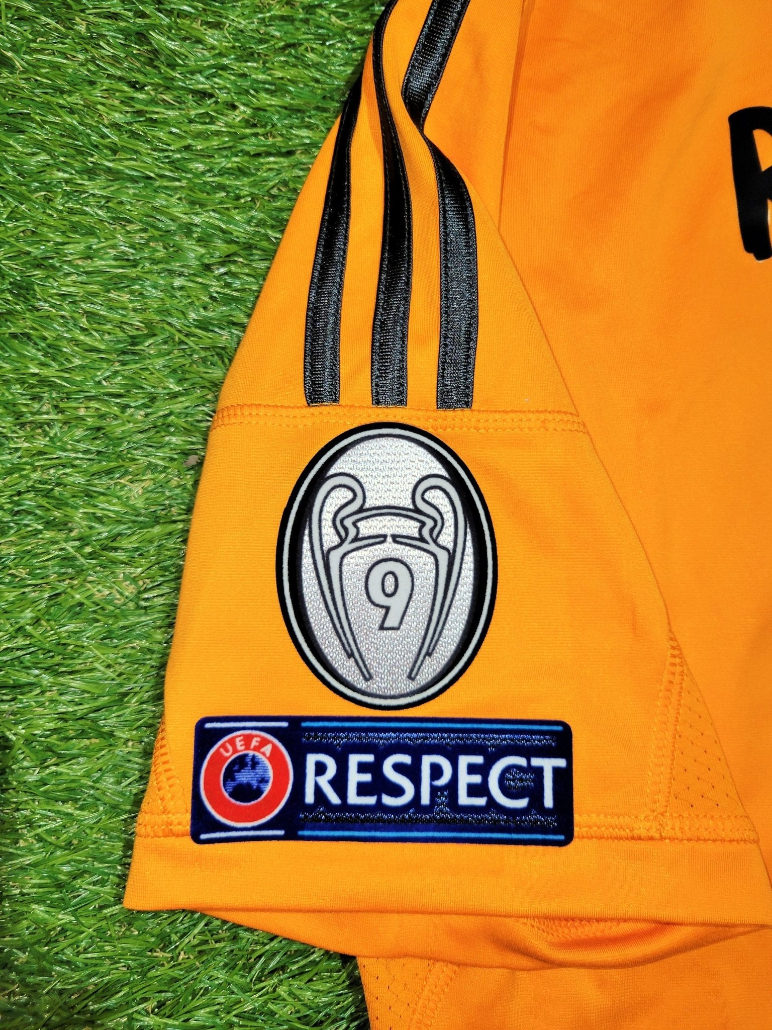 Cristiano Ronaldo Real Madrid UEFA 2013 2014 Third Soccer Jersey Shirt M SKU# Z29454 Adidas