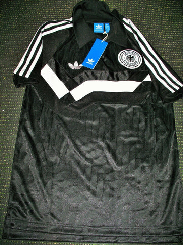behang hier Gespierd Germany Adidas Originals 1990 World Cup Black Jersey Deutschland Triko –  foreversoccerjerseys