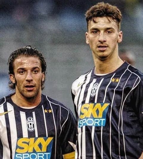 Ibrahimovic Juventus 2004 2005 Away Soccer Jersey Shirt L SKU# F40206AOG 118754 Nike