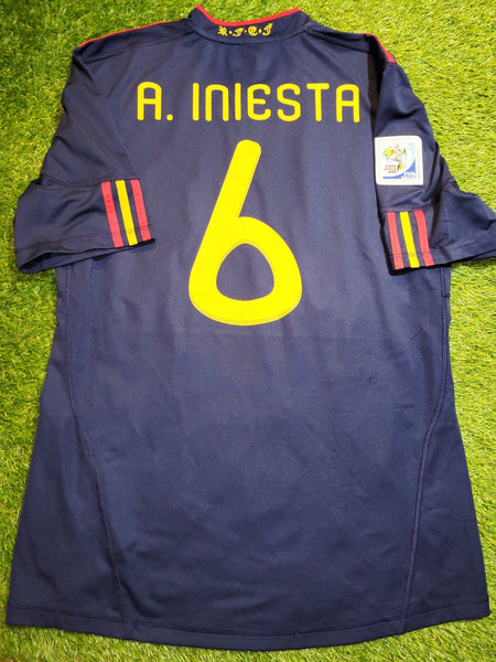 Iniesta Spain 2010 WORLD CUP FINAL WITH STAR Jersey Espana Camiseta Shirt L SKU# P47896 AZB001 foreversoccerjerseys