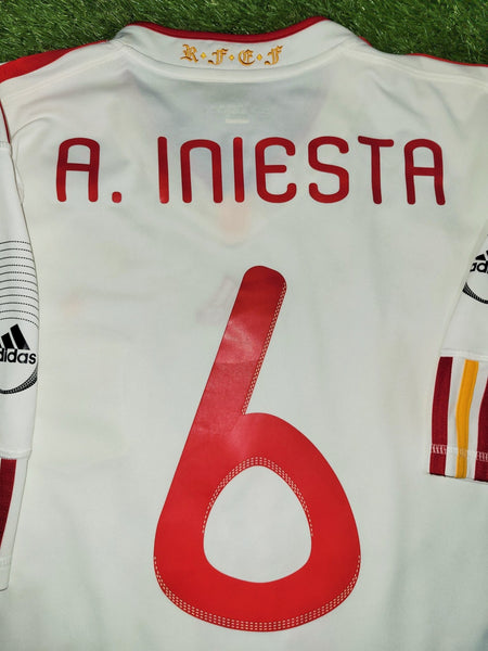 Iniesta Spain 2011 Away FRIENDLY Soccer Jersey Shirt L SKU# V32523 Adidas