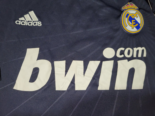 Kaka Real Madrid 2010 2011 Away Soccer Jersey Shirt M SKU# P95985 Adidas