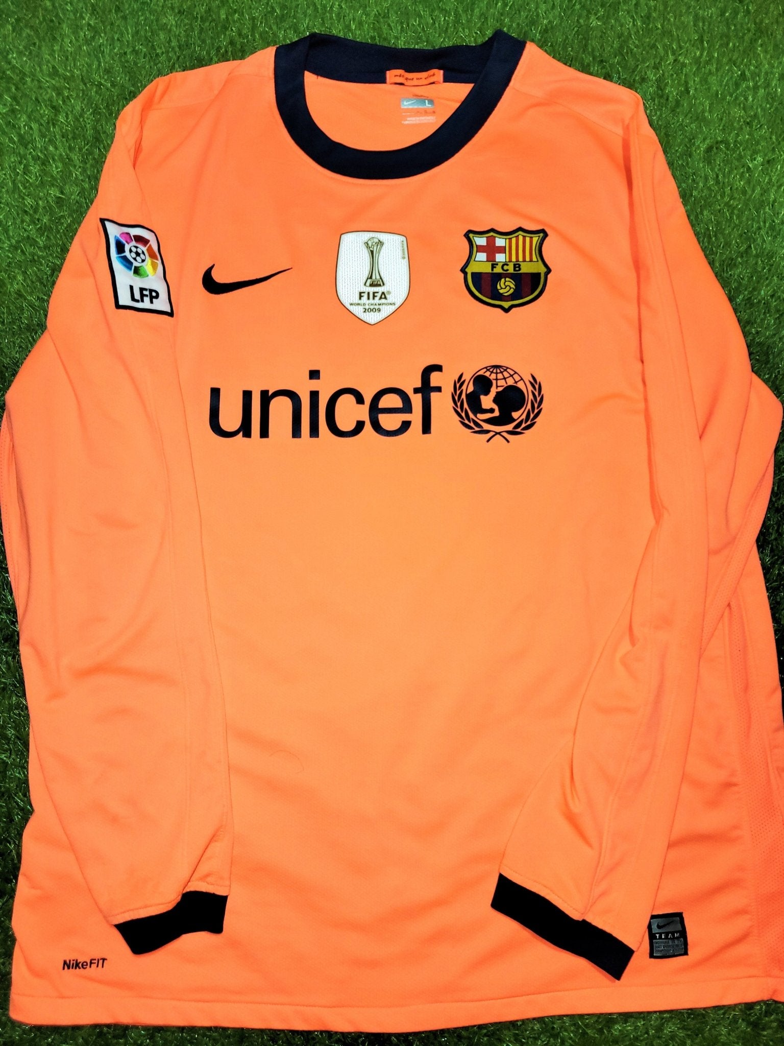 Messi Barcelona 2009 2010 Away Long Sleeve Soccer Jersey Shirt L SKU# 355021-870 Nike