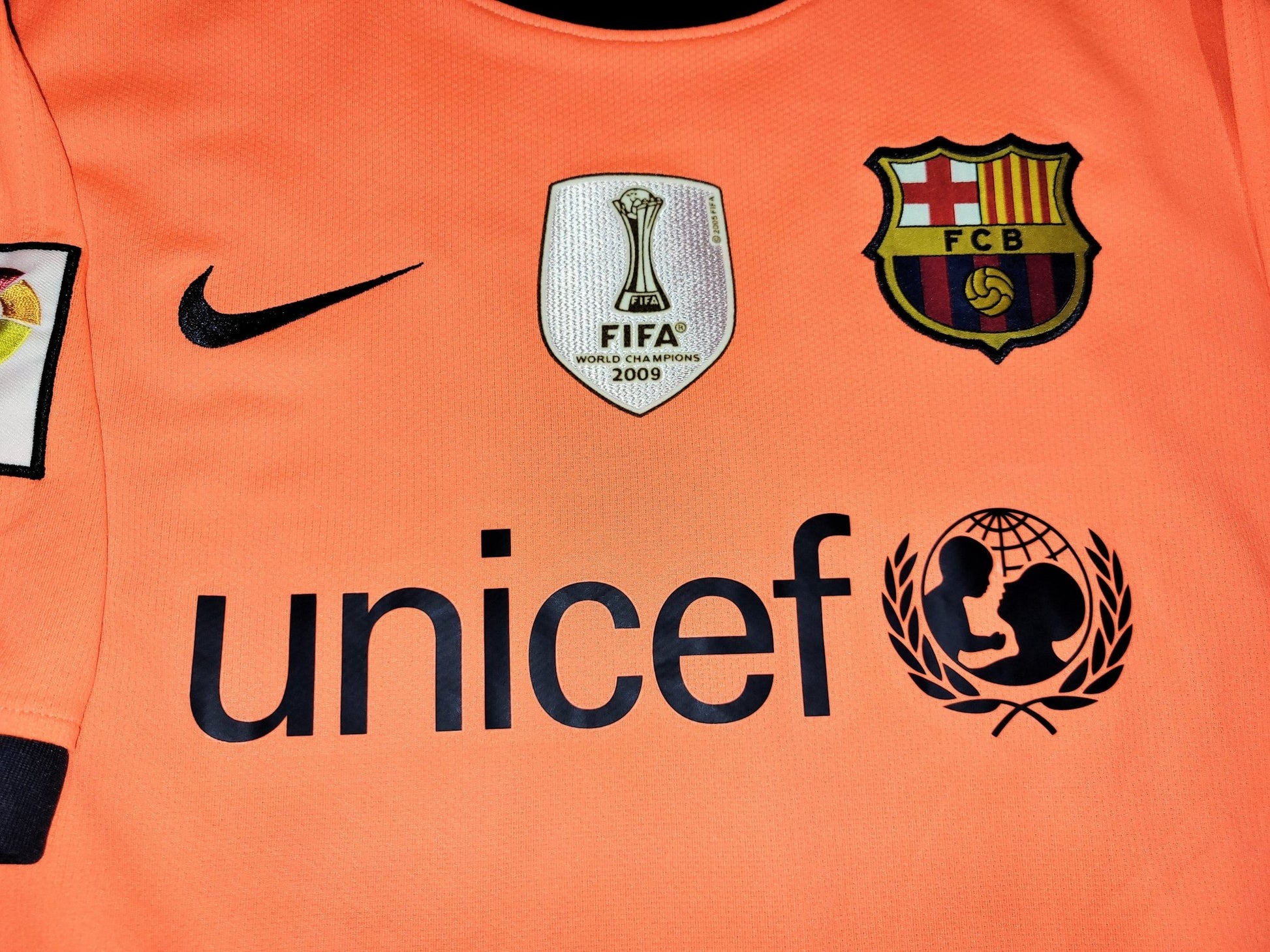 Messi Barcelona 2009 2010 Away Soccer Jersey Shirt L SKU# 355020-870 Nike