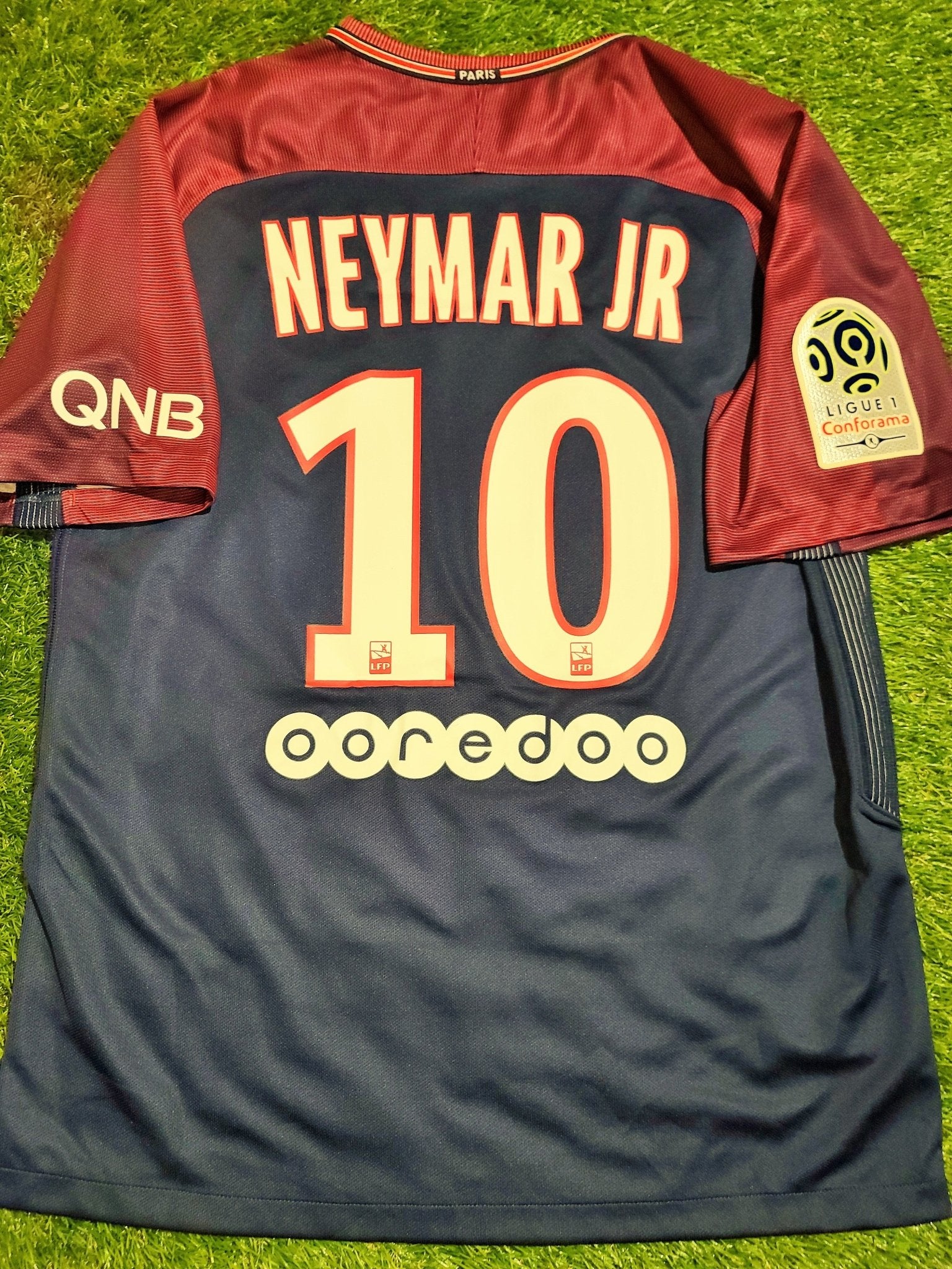 Neymar PSG Paris Saint Germain DEBUT SEASON 2017 2018 Home Jersey