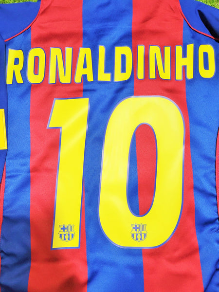 Ronaldinho Barcelona 2004 2005 Soccer Jersey Shirt XL SKU# 118861 Nike