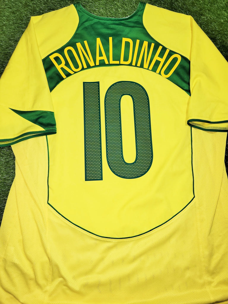 Ronaldinho Brazil 2004 Home Soccer Jersey Shirt L SKU# S41002PRX 788794 Nike