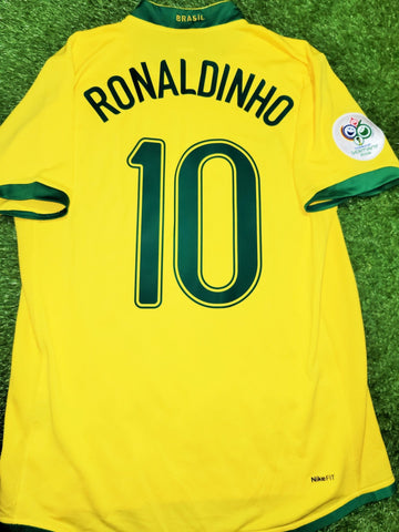 Ronaldinho Brazil 2006 World Cup Home Soccer Jersey Shirt M SKU# 103889 Nike