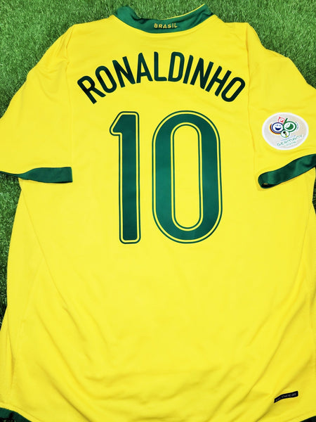 Ronaldinho Brazil 2006 World Cup Home Soccer Jersey Shirt XL SKU# 103889 Nike